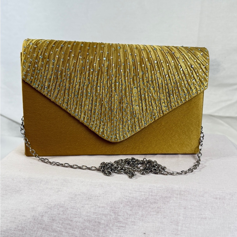 Affordable Fashion Finds Gold Clutch with Chain